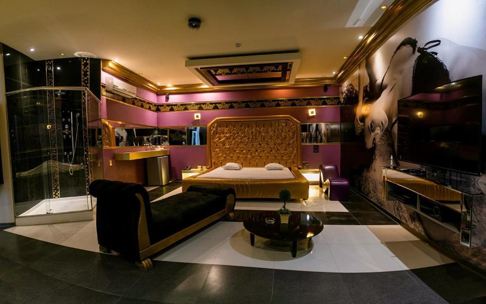 Orei Private Suites "Adult Only" Trujillo Eksteriør billede