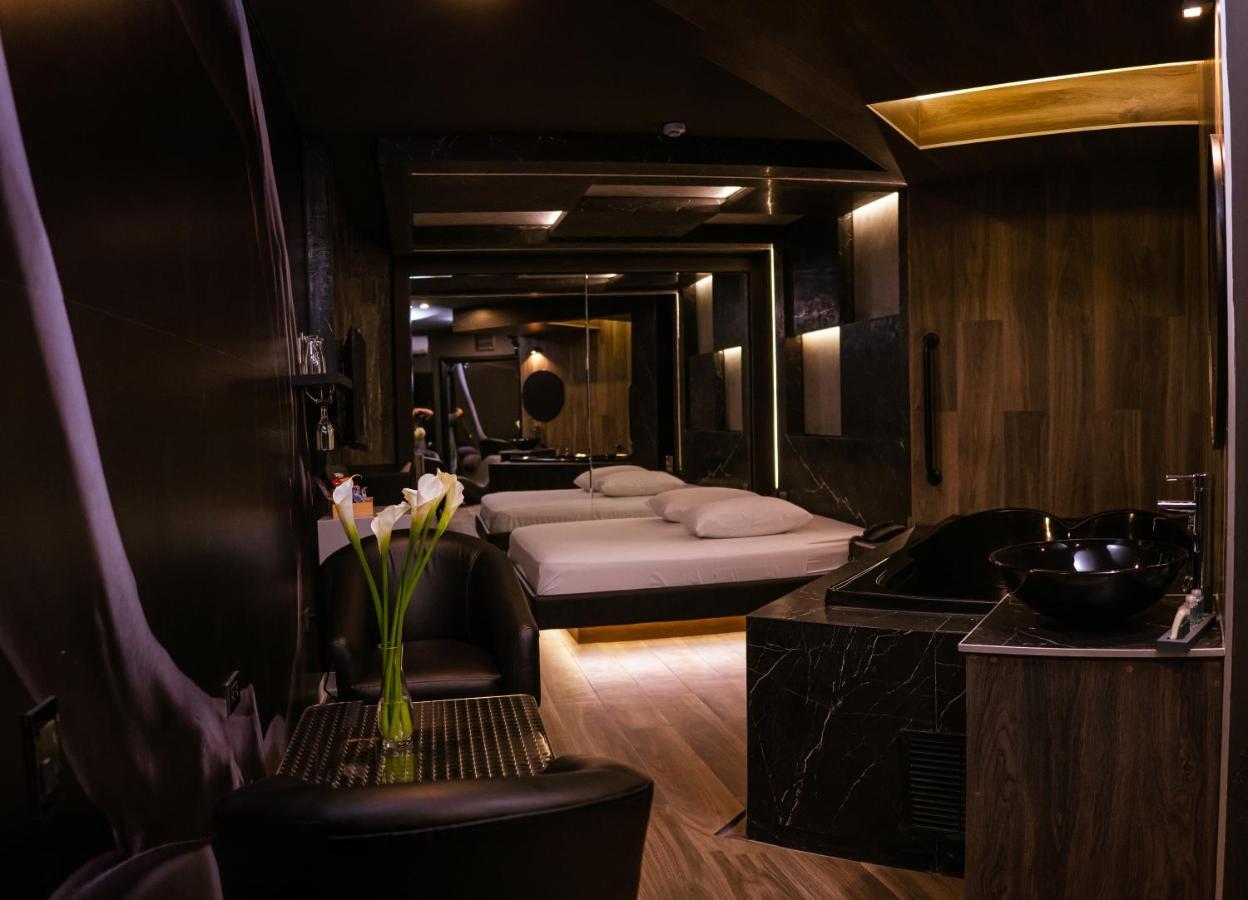 Orei Private Suites "Adult Only" Trujillo Eksteriør billede