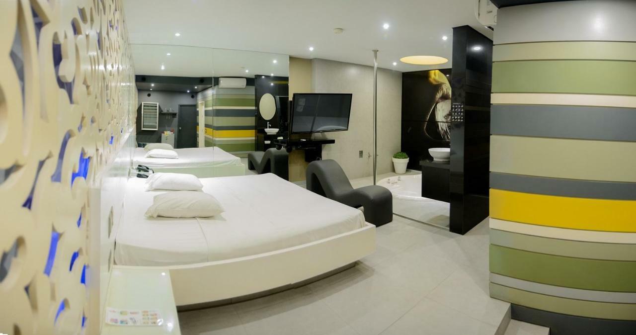 Orei Private Suites "Adult Only" Trujillo Eksteriør billede